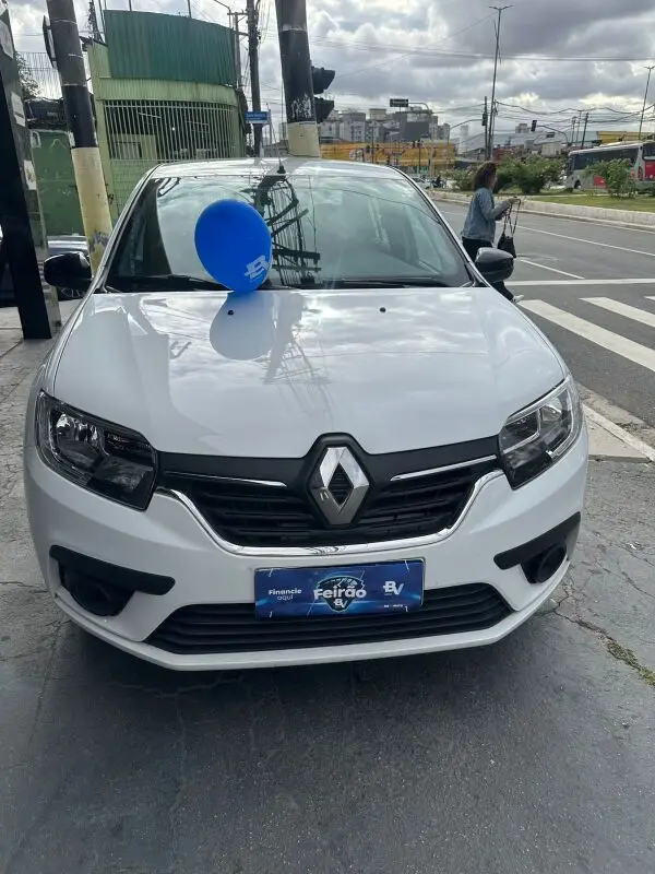 Carro Renault Logan 2024 Life 1.0 12V SCe (Flex)