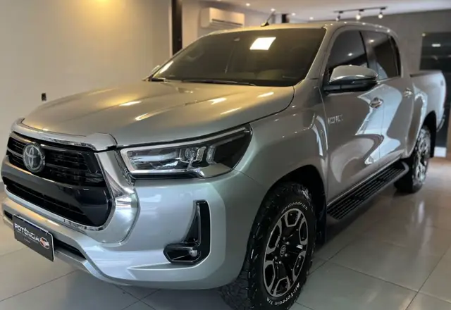 Carro Toyota Hilux Cabine Dupla 2021 SRX 2.8 TDI CD 4x4 (Aut)