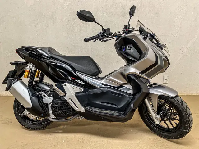 Carro Honda ADV 2023 ABS