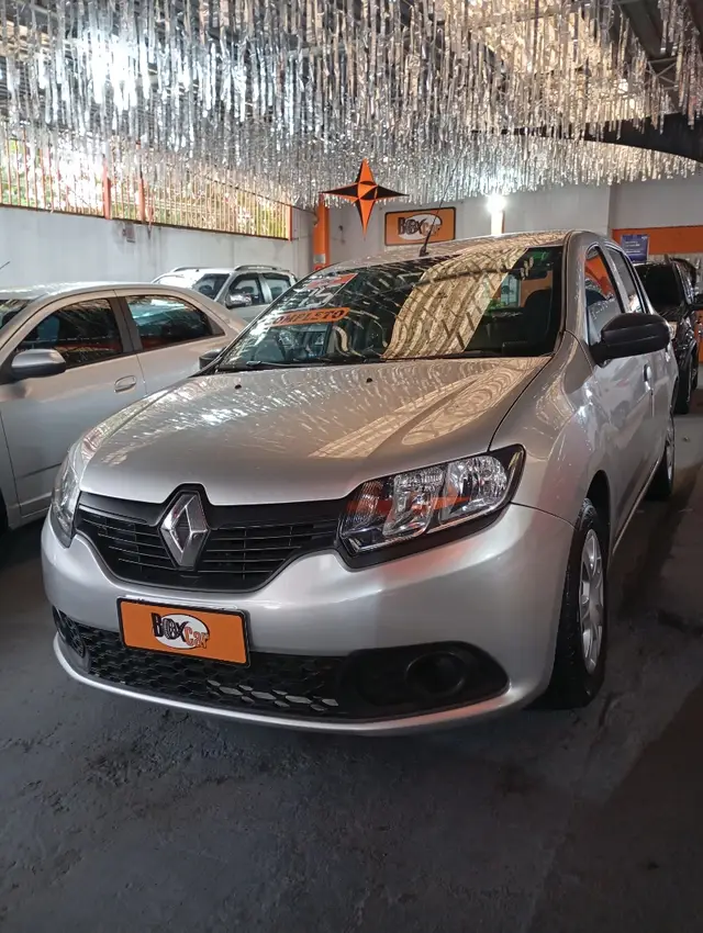 Carro Renault Sandero 2015 Authentique HIi-Power 1.0 16V (Flex)