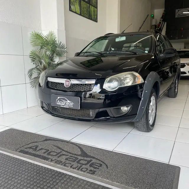 Carro Fiat Strada 2013 Trekking 1.6 16V (Flex) (Cabine Dupla)