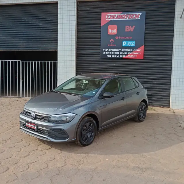 Carro Volkswagen Polo 2024 Track 1.0 Flex 12V 5p