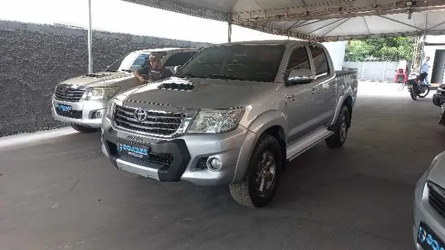 Carro Toyota Hilux Cabine Dupla 2015 Hilux 3.0 TDI 4x4 CD SRV (Diesel)