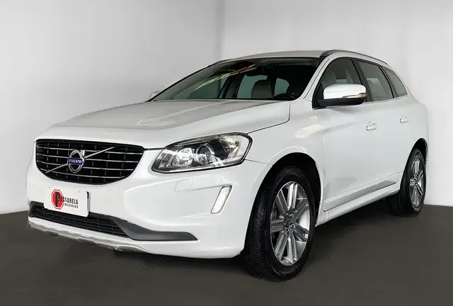 Carro Volvo XC60 2017 2.4 D5 Kinetic 4WD