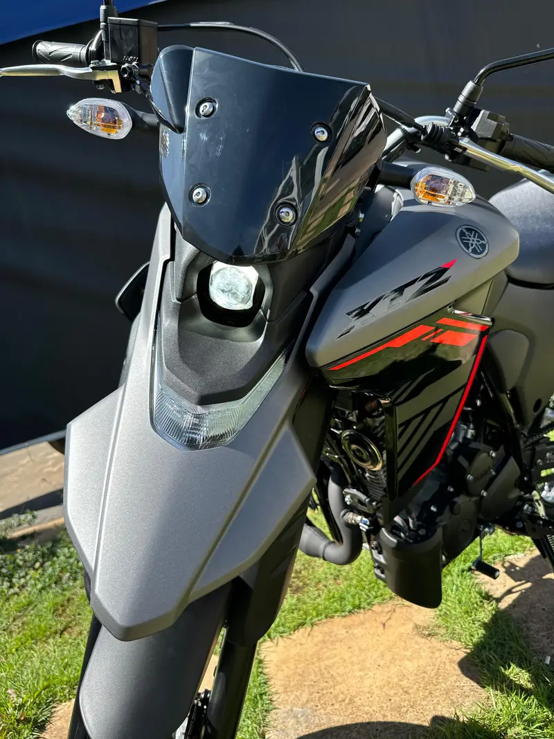 Yamaha XTZ 250 Lander Connected