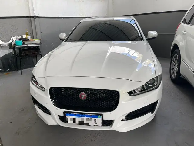 Carro Jaguar XE 2018 2.0 R-Sport 250