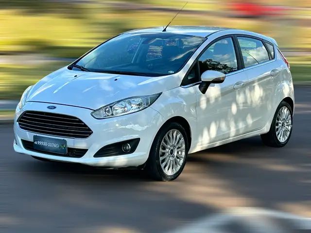 Carro Ford New Fiesta Hatch 2017 New Fiesta Titanium Plus 1.6 16V PowerShift