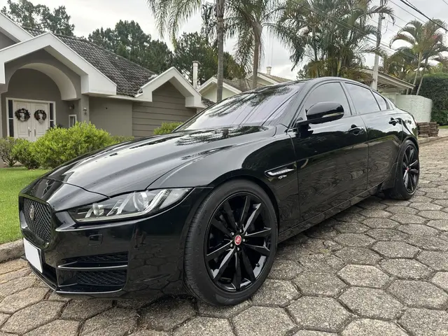 Carro Jaguar XE 2017 2.0 GTDI Pure