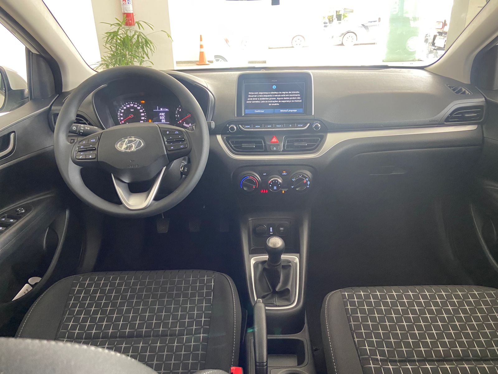 Hyundai-HB20-Comfort Plus 1.0 (Mec.)