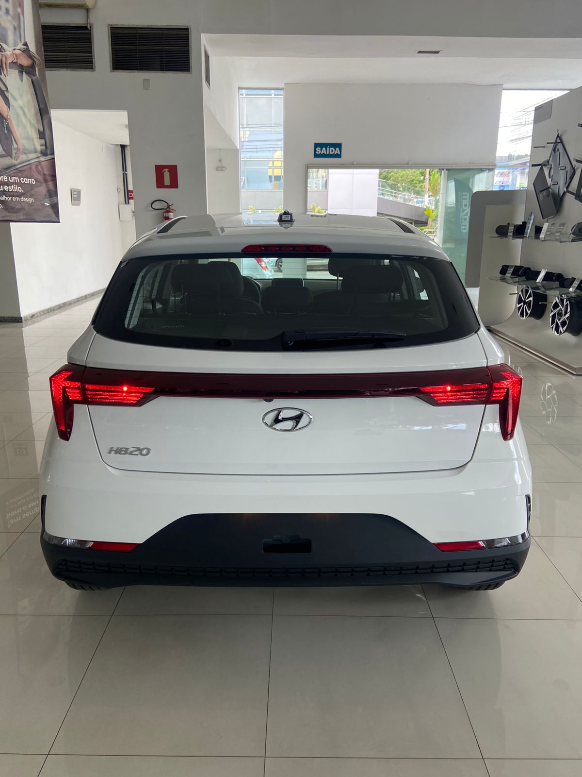Hyundai-HB20-Comfort Plus 1.0 (Mec.)