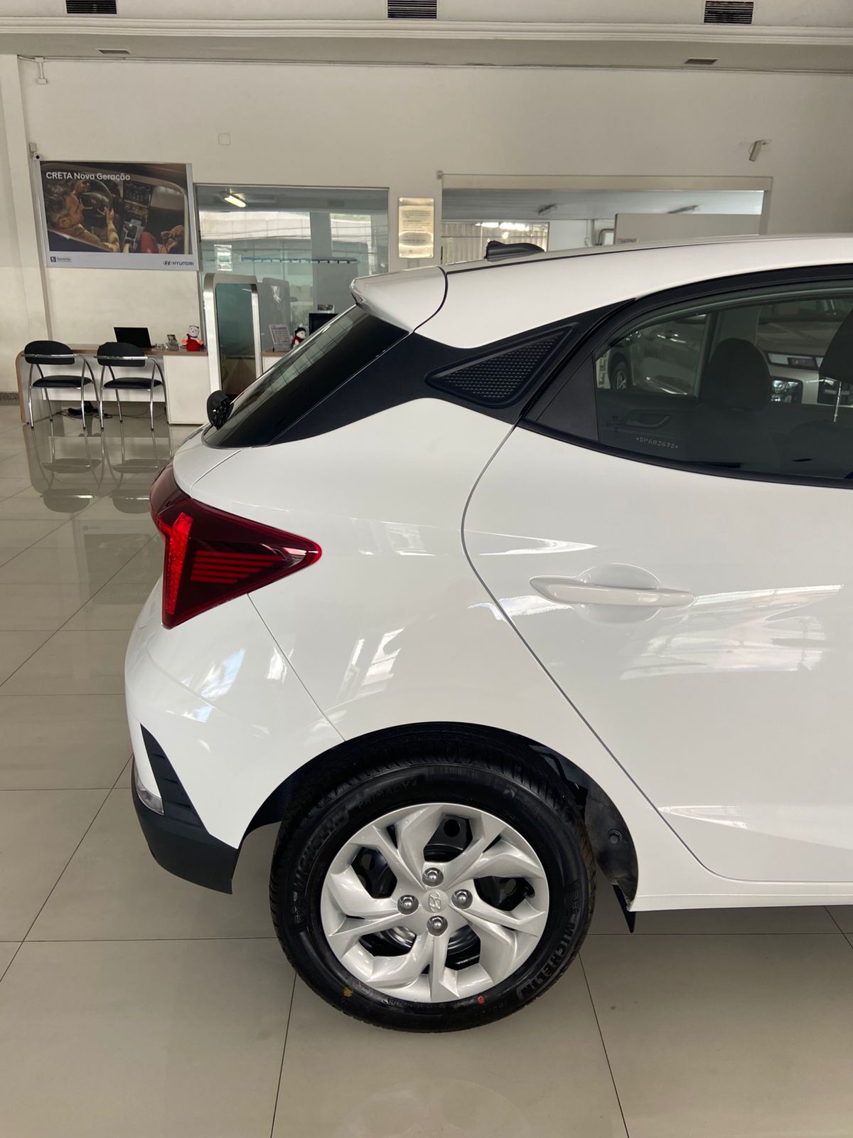 Hyundai-HB20-Comfort Plus 1.0 (Mec.)