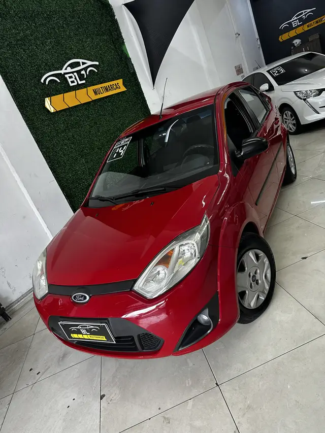 Carro Ford Fiesta Sedan 2014 SE 1.6 Rocam (Flex)