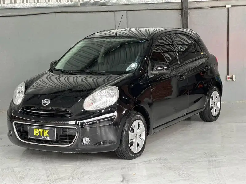 Nissan March 1.6 16V S (Flex)