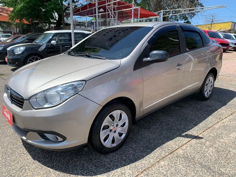Fiat Grand Siena Essence 1.6 16V (Flex)