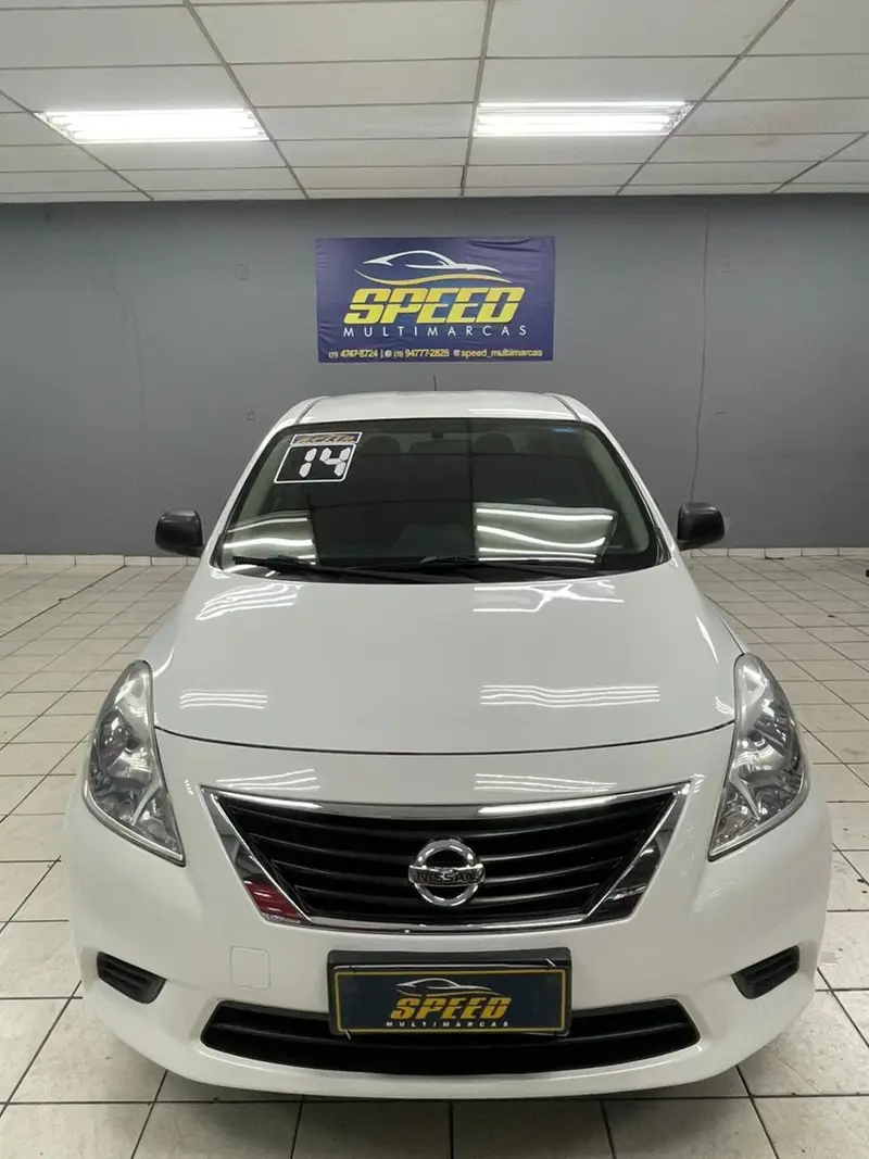 Nissan Versa 1.6 16V S (Flex)