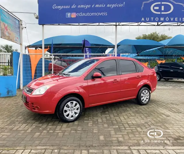 Carro Ford Fiesta Sedan 2010 1.0 (Flex)
