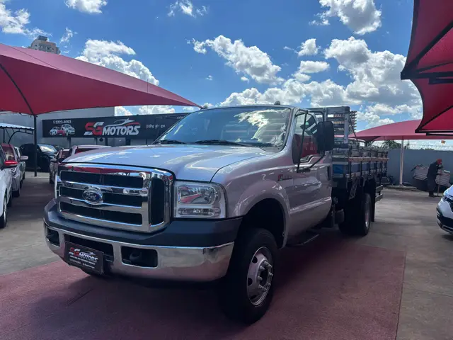 Carro Ford F 4000 2018 Trompicampo Multi CT 2.8 4x2