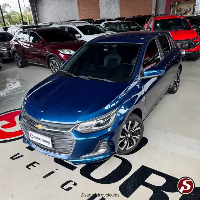 Carro Chevrolet Onix 2023 Premier 1.0 Turbo (Aut.)