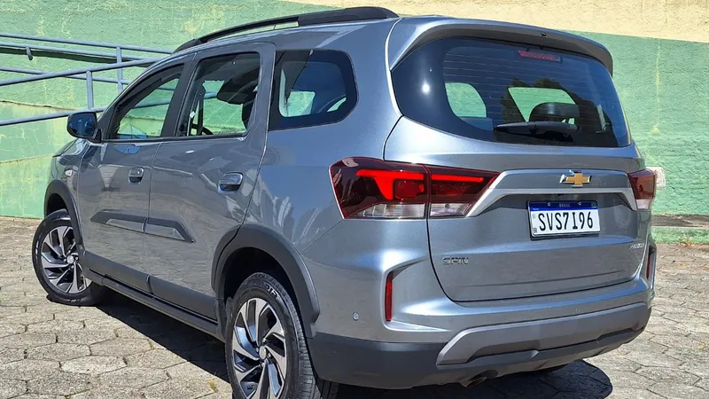 Existem carros no Brasil que não sejam SUVs, hatches, sedans ou picapes?