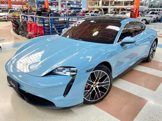 Carro Porsche Taycan 2022 4S (Elétrico)