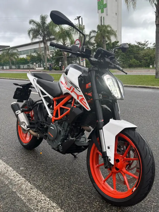 Carro KTM Duke 390 2020 390