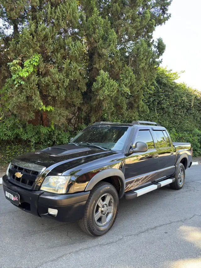 Carro Chevrolet S10 Cabine Dupla 2011 S10 Rodeio 2.4 Flexpower 4X2 (Cab Dupla)