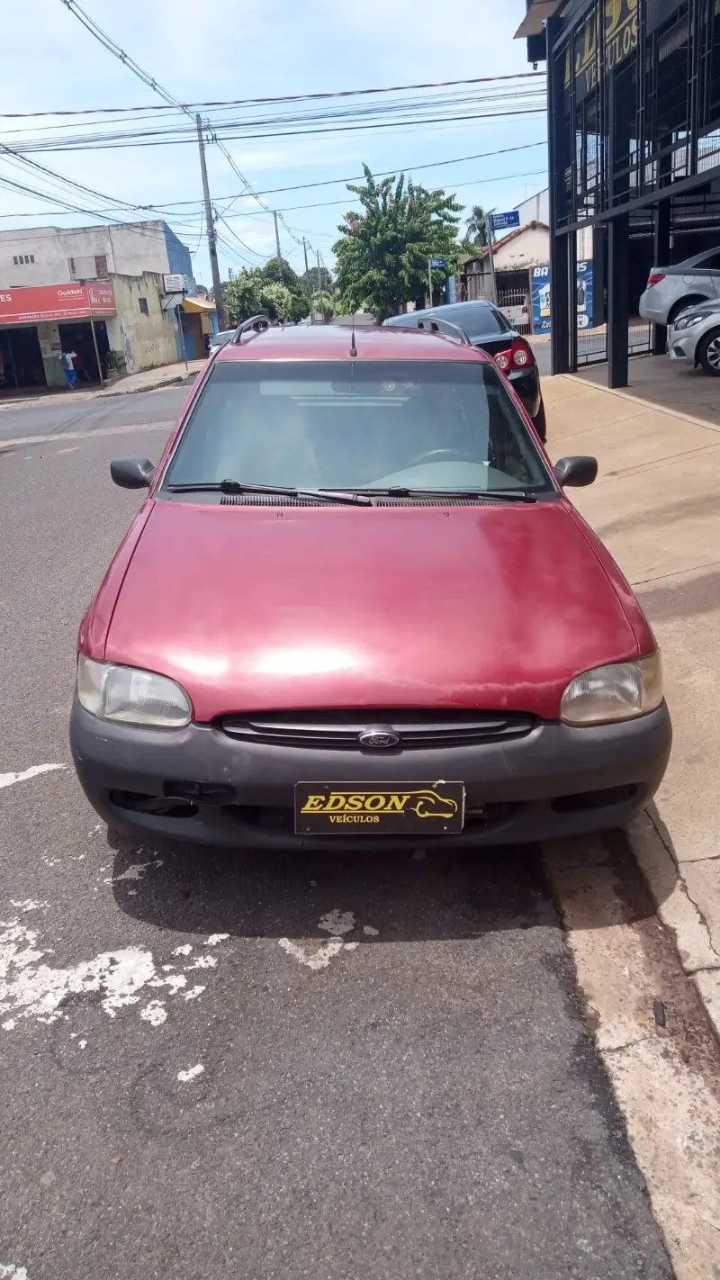 Ford Escort Sedan GLX 1.8 MPi 16V