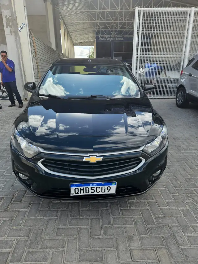 Carro Chevrolet Onix 2018 LT 1.4 8V FlexPower 5p Mec.