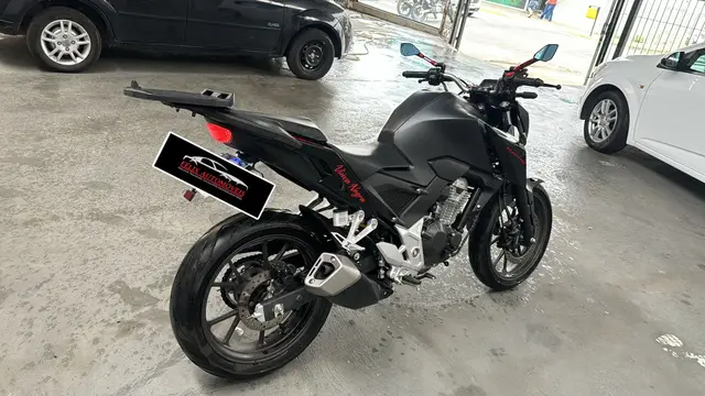 Moto Honda CB 300F Twister 2023 (ABS)