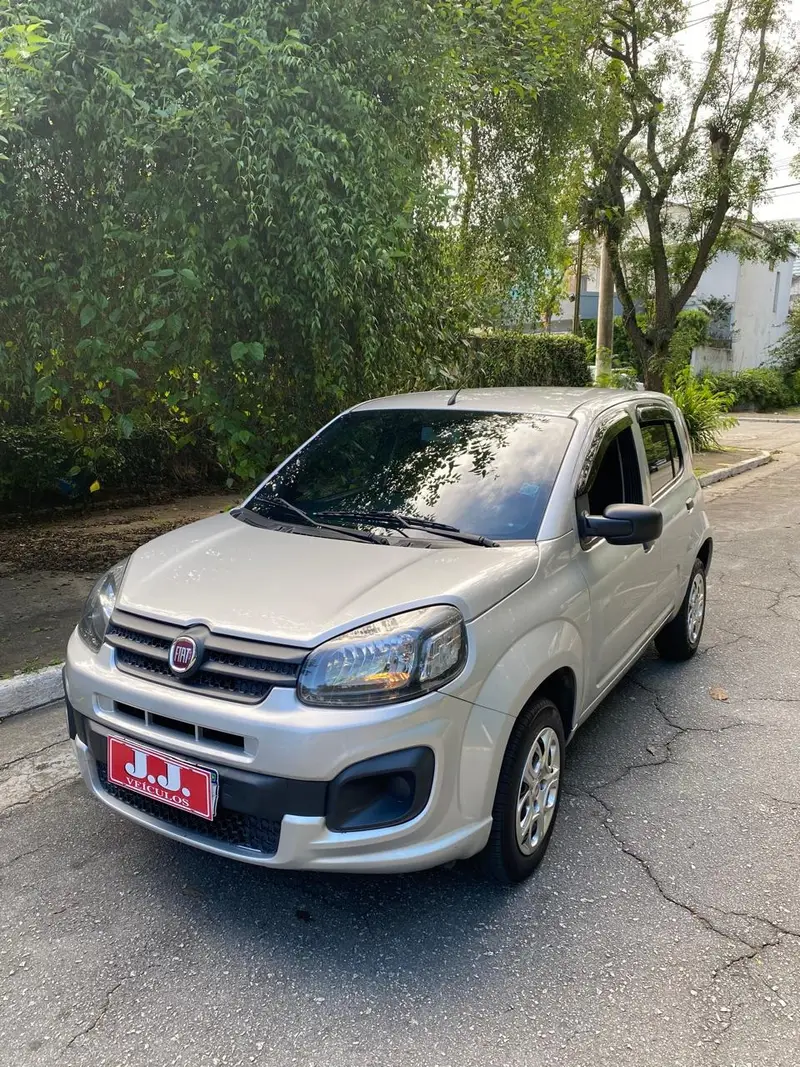 Fiat Uno Attractive 1.0