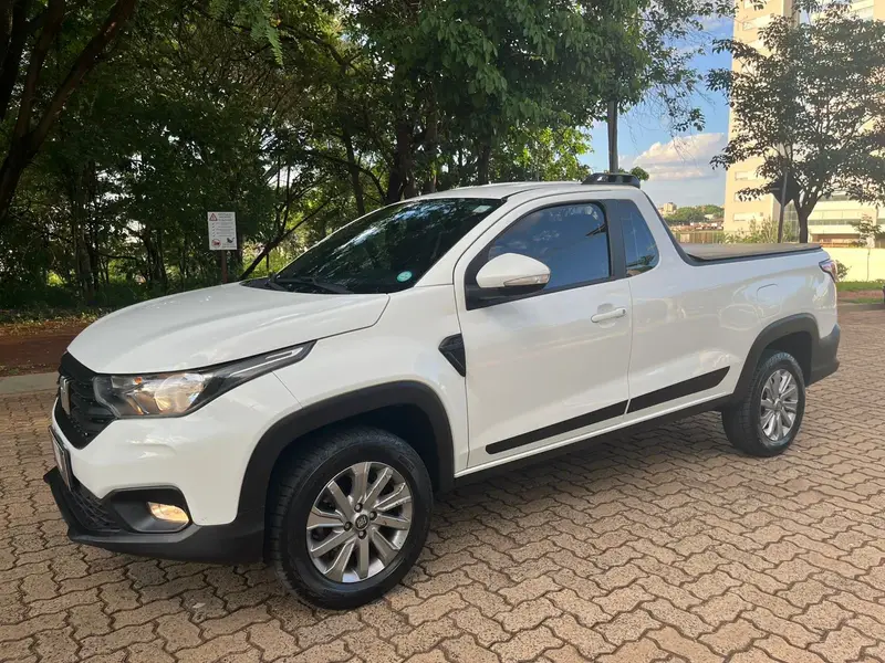 Fiat Strada Freedom 1.3 CS (Flex)