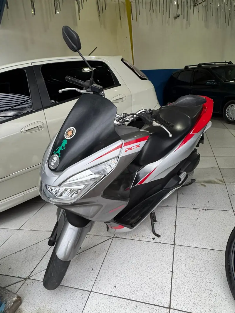 Honda PCX 150 DLX