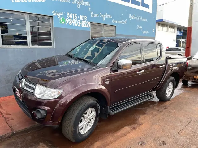 Carro Mitsubishi L200 Triton Sport 2012 HPE 4x4 3.2 DI-D (Aut)