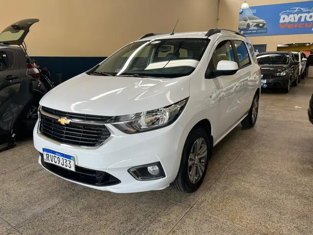 Carro Chevrolet Spin 2023 Premier 1.8 (Aut.)