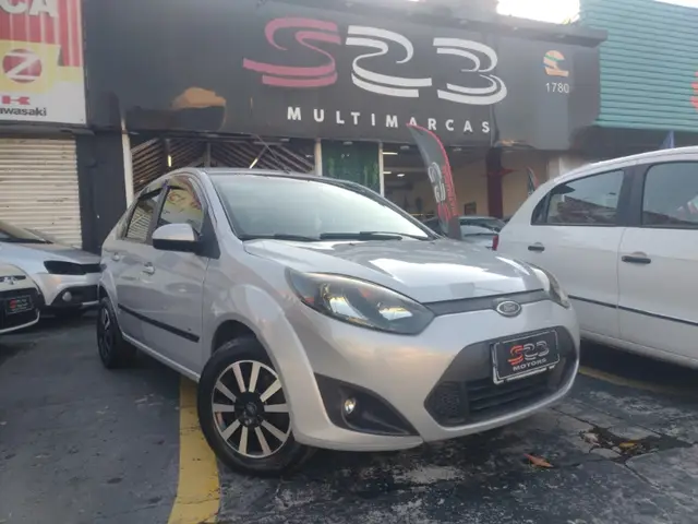 Carro Ford Fiesta Sedan 2014 SE Plus 1.0 RoCam (Flex)