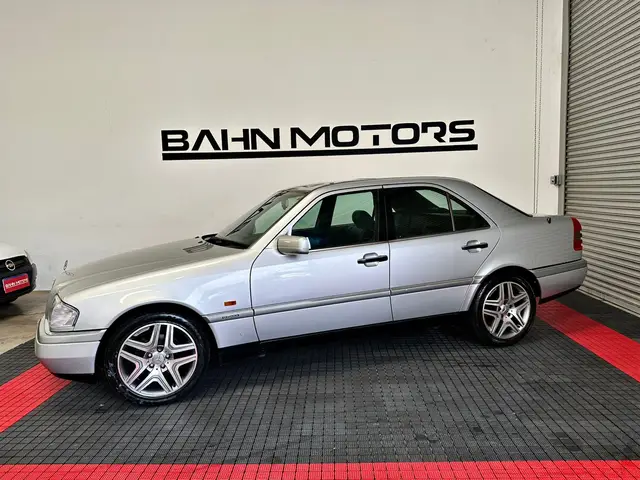 Carro Mercedes-Benz Classe C 1995 C 280 Class 2.8
