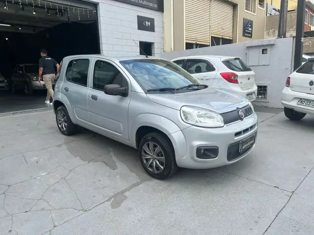 Carro Fiat Uno 2016 Attractive 1.0 (Flex) 4p