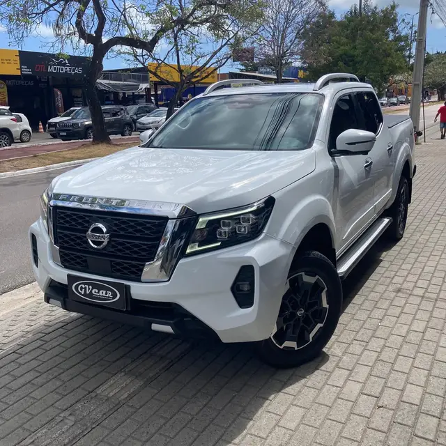 Carro Nissan Frontier 2023 2.3 TD CD Platinum 4x4