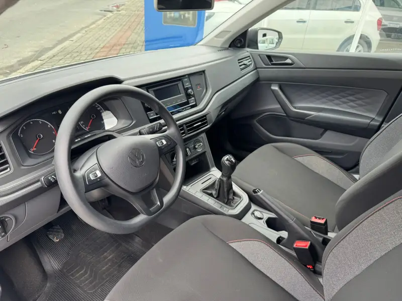 Volkswagen Polo Track 1.0 Flex 12V 5p