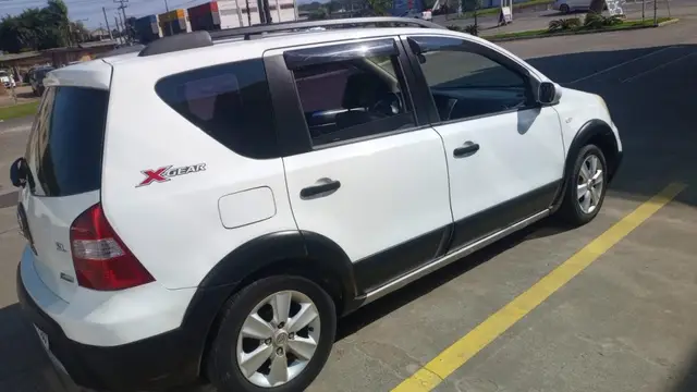 Carro Nissan Livina 2012 X-Gear SL 1.8 16V (flex) (aut)