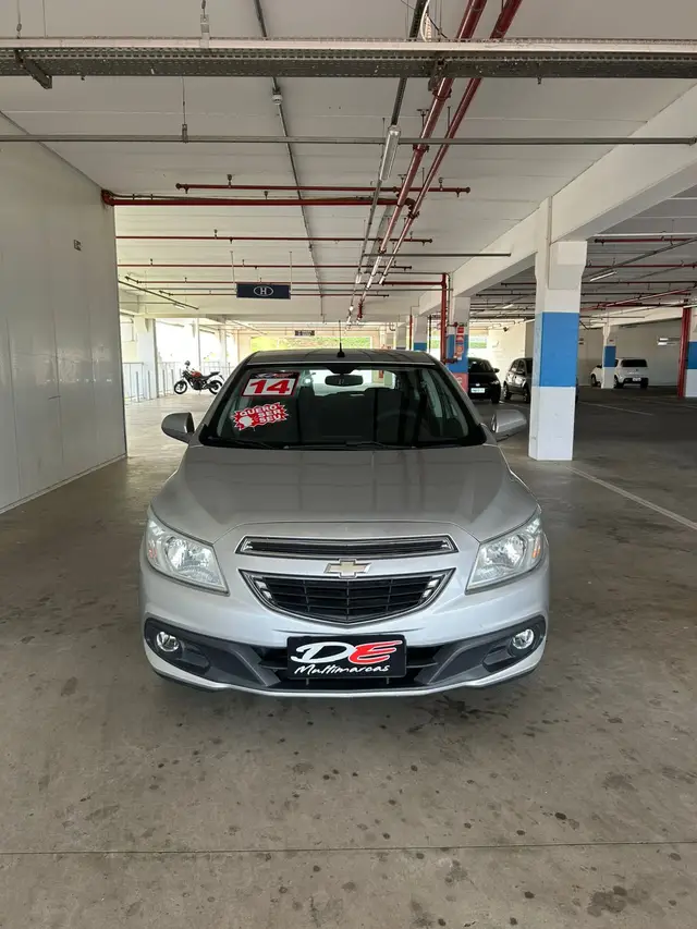 Carro Chevrolet Onix 2014 1.0 LT SPE/4