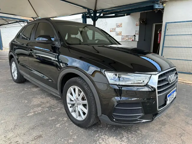Carro Audi Q3 2016 1.4 TFSI Ambiente S Tronic