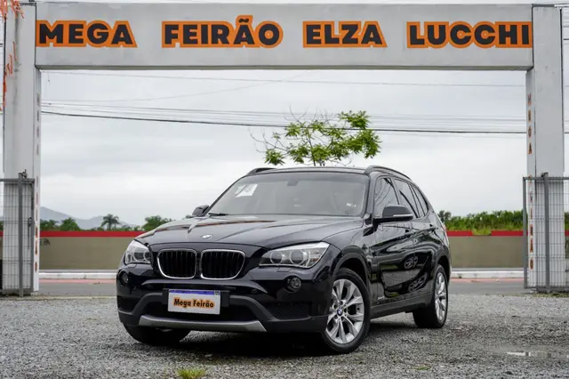 Carro BMW X1 2014 2.0 sDrive18i Top (aut)
