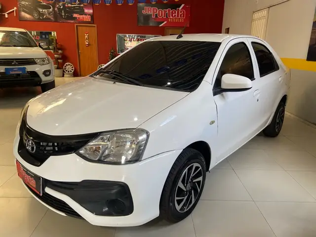 Carro Toyota Etios Sedan 2019 X 1.5 (Flex)