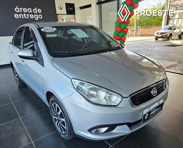 Carro Fiat Grand Siena 2017 Evo Attractive 1.4 8V (Flex)