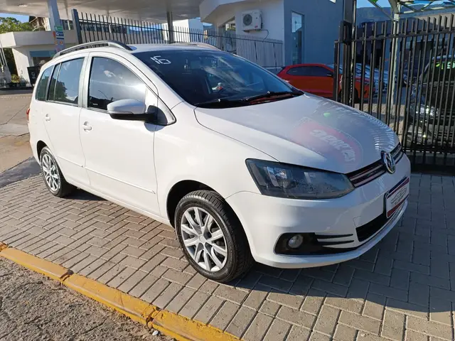 Carro Volkswagen SpaceFox 2016 1.6 VHT Comfortline (Flex)
