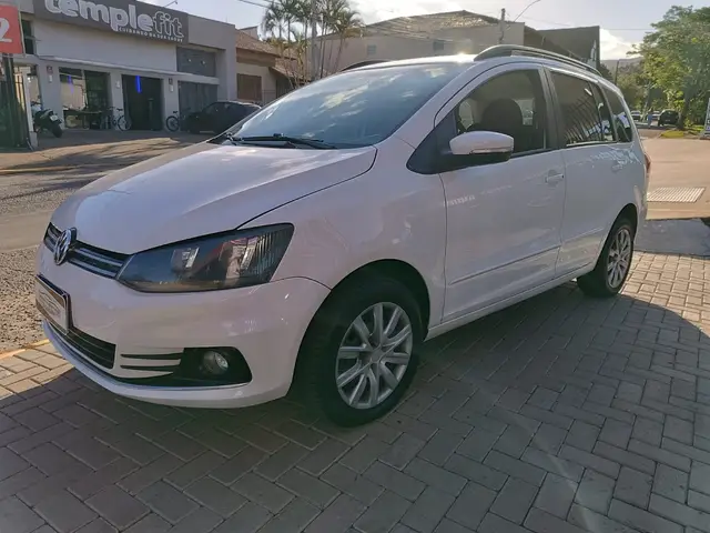 Carro Volkswagen SpaceFox 2016 1.6 VHT Comfortline (Flex)