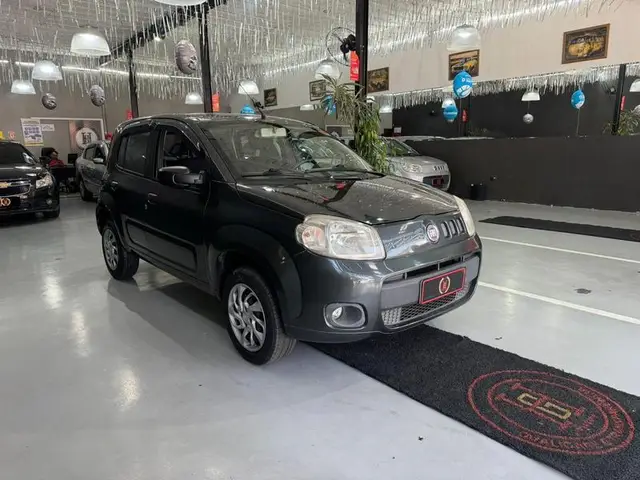 Carro Fiat Uno 2013 Vivace 1.0 8V (Flex) 2p