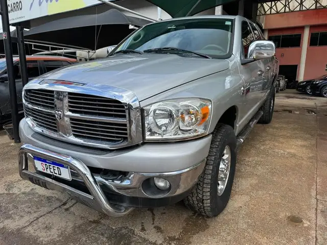 Carro Dodge RAM 2008  H.DUTY 5.9 SLT 24V CD 4x4