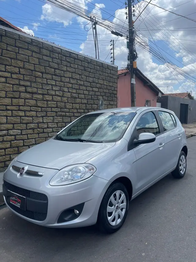 Carro Fiat Palio 2016 Attractive 1.4 Evo (Flex)